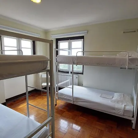 Vandrerhjem Hi - De Juventude *