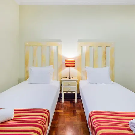 Hostel Hi Sao Martinho Do Porto - De Juventude