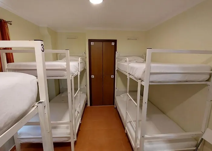 Hi - De Juventude Hostel