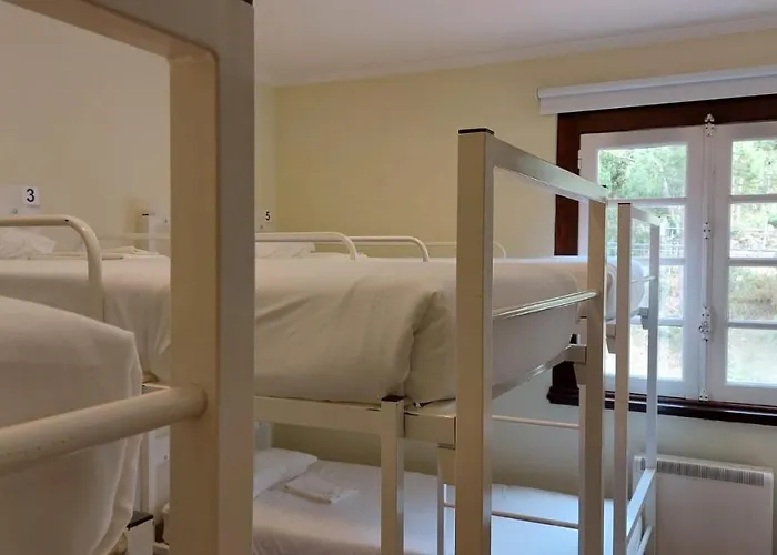 Hi - De Juventude Hostel Alfeizerao