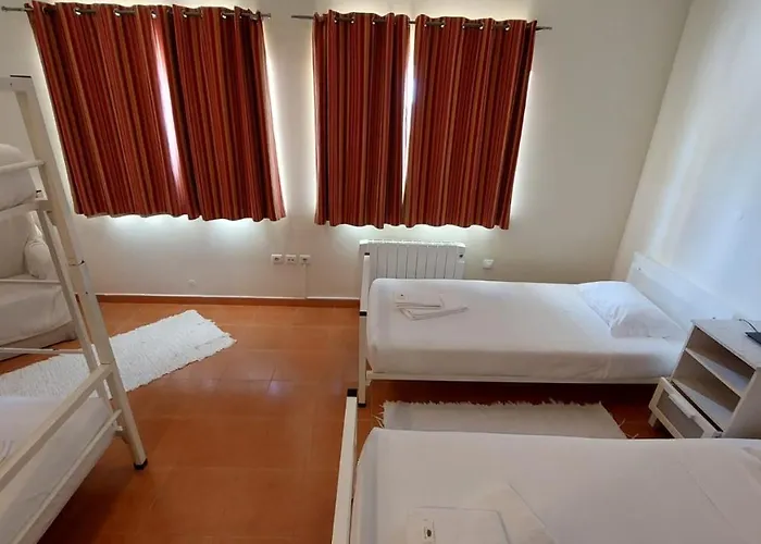 Hi - De Juventude Hostel Alfeizerao