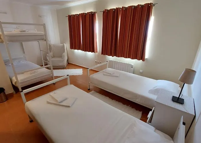 Hi - De Juventude Hostel *