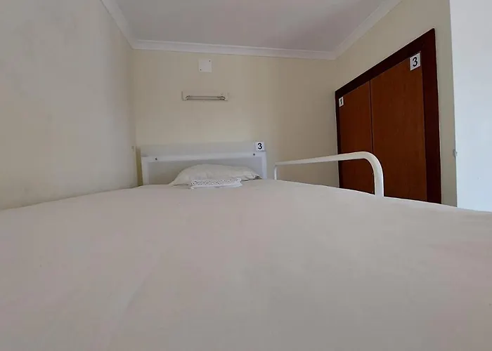 Hi - De Juventude Hostel